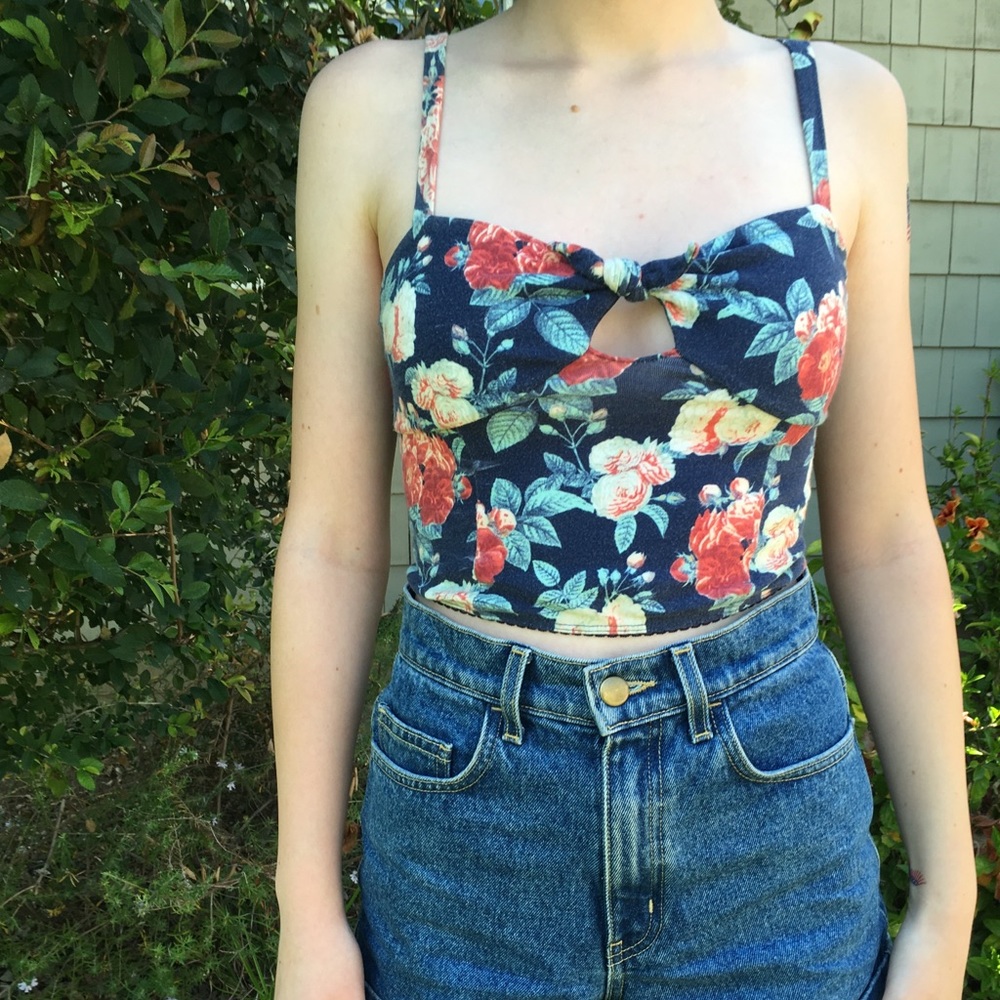 Kimchi Blue Crop